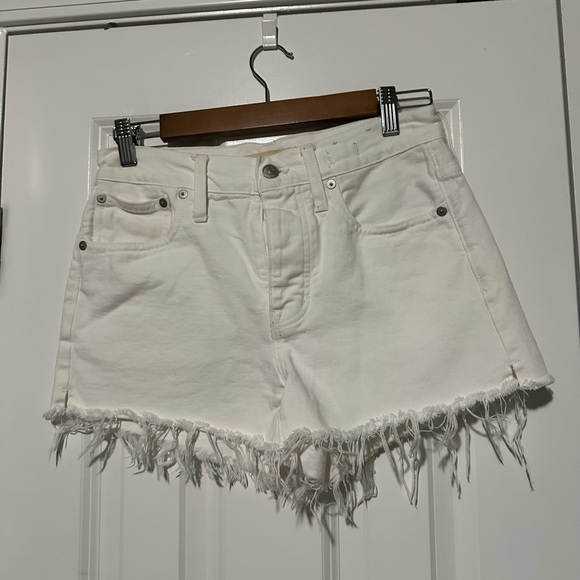 Madewell Pants - Madewell Relaxed Denim Shorts Size 23 White